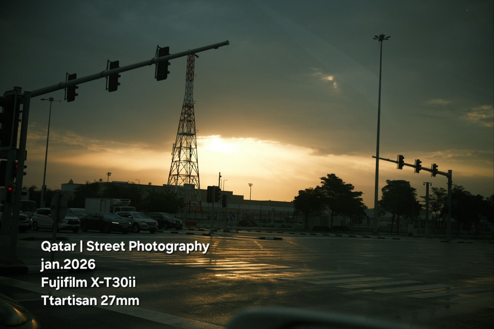 radwani camera nikon fujifilm Sony RX100vii RX100M7 blackandwhite qatar street photography London museum X-T30ii ttartisan